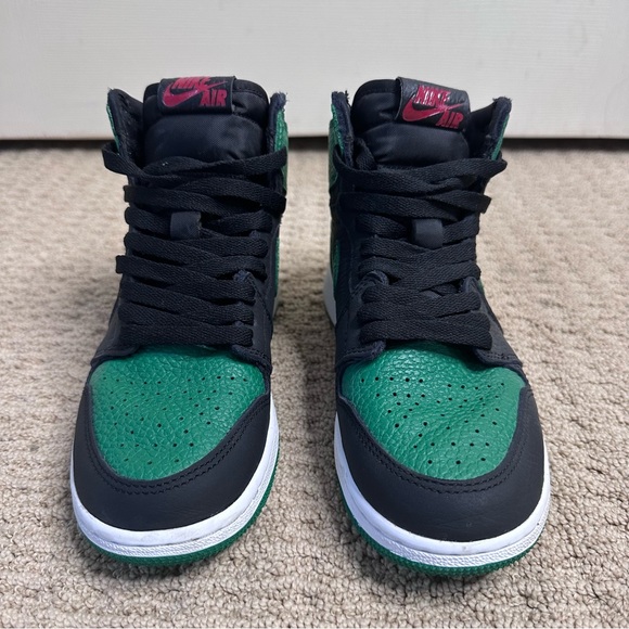 Air Jordan 1 Pine Green - Picture 2 of 6